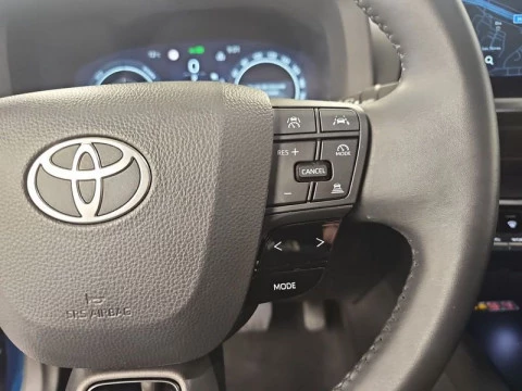 Toyota C-HR Advance Hybrid 140