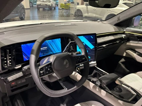 Renault Espace Iconic full hybrid E-Tech 147kW 7p