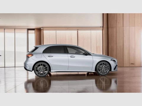 Mercedes-Benz Clase A A 250 e con tecnologia hibrida EQ