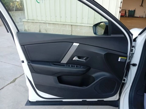 Citroën C4 BlueHDi 130 S&S EAT8 Feel Pack