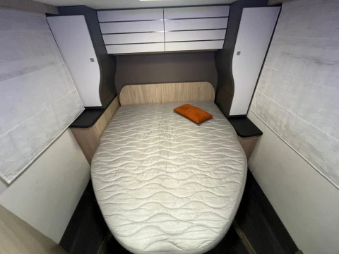 CHALLENGER 328 328 GRAPHITE VIP