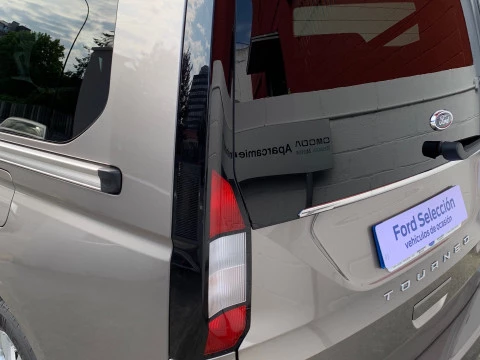 Ford Grand Tourneo Connect 1.5 Ecoboost PHEV Titanium Auto