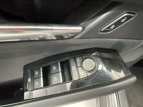 Mazda CX-30 2.0 E-SKYACTIV-X 137KW ZENITH 2WD 186 5P