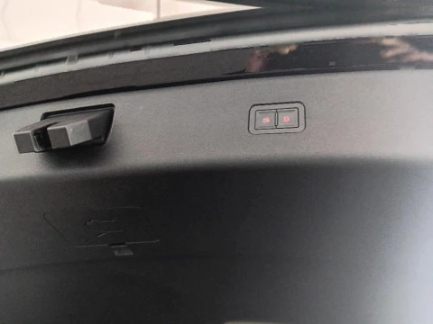 BYD SEAL 6 DM-I fam. 1.5 DM-I COMFORT 5P BYD SEAL 6 DM-I fam. 1.5 DM-I COMFORT 5P