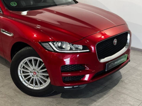 Jaguar F-Pace ID4 PRESTIGE 132KW