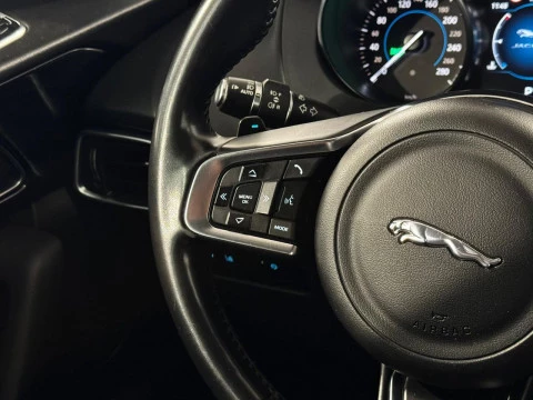 Jaguar F-Pace ID4 PRESTIGE 132KW