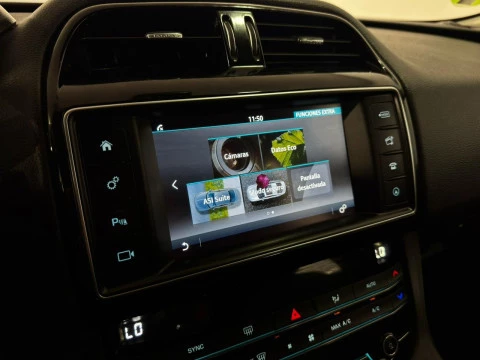 Jaguar F-Pace ID4 PRESTIGE 132KW