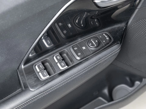 Kia Niro 1.6 GDi HEV 104kW (141CV) Emotion