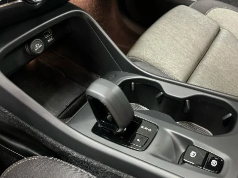 Volvo XC40 XC40 CORE, T2 AUTOMATICO GASOLINA