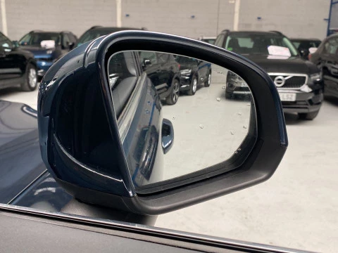 Volvo XC40 1.5 T2 INSCRIPTION AUTO 5P