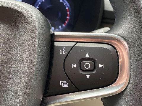 Volvo XC40 1.5 T2 INSCRIPTION AUTO 5P