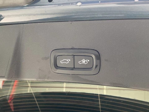 Volvo XC40 1.5 T2 INSCRIPTION AUTO 5P