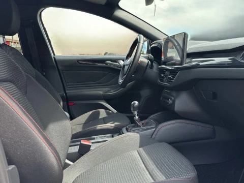 Ford Focus 1.0 Ecoboost MHEV 92kW ST-Line X