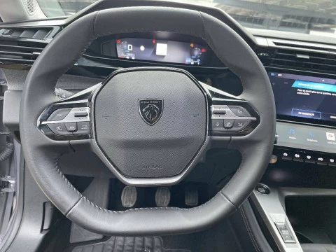 Peugeot 308 5P Allure PureTech 130 S&S MAN