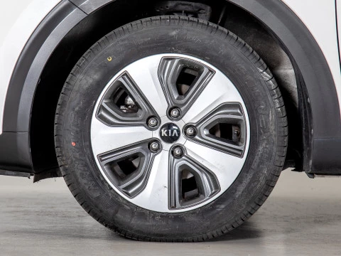 Kia Niro 1.6 GDi PHEV 104kW (141CV) Drive Kia Niro 1.6 GDi PHEV 104kW (141CV) Drive