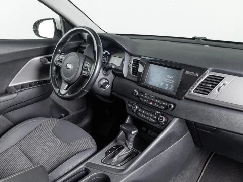 Kia Niro 1.6 GDi PHEV 104kW (141CV) Drive Kia Niro 1.6 GDi PHEV 104kW (141CV) Drive