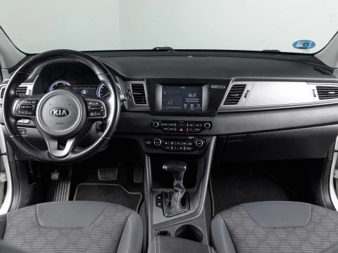 Kia Niro 1.6 GDi PHEV 104kW (141CV) Drive Kia Niro 1.6 GDi PHEV 104kW (141CV) Drive