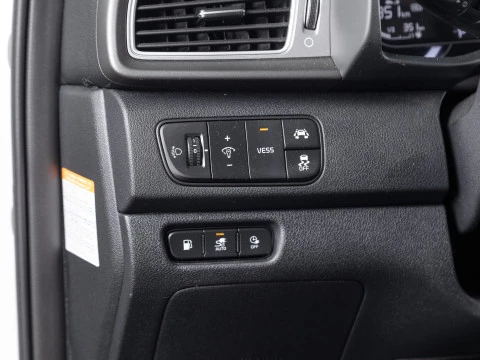 Kia Niro 1.6 GDi PHEV 104kW (141CV) Drive Kia Niro 1.6 GDi PHEV 104kW (141CV) Drive