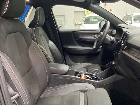 Volvo XC40 1.5 T5 RECHARGE R-DESIGN DCT 5P
