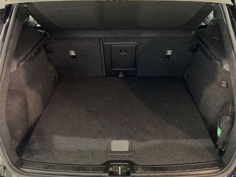 Volvo XC40 1.5 T5 RECHARGE R-DESIGN DCT 5P