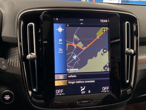 Volvo XC40 1.5 T5 RECHARGE R-DESIGN DCT 5P