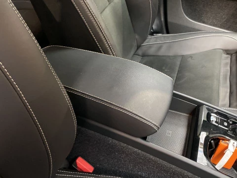 Volvo XC40 1.5 T5 RECHARGE R-DESIGN DCT 5P