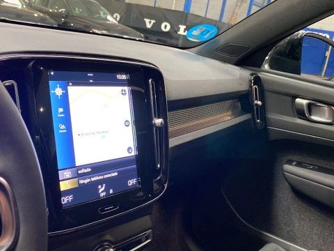 Volvo XC40 1.5 T5 RECHARGE R-DESIGN DCT 5P