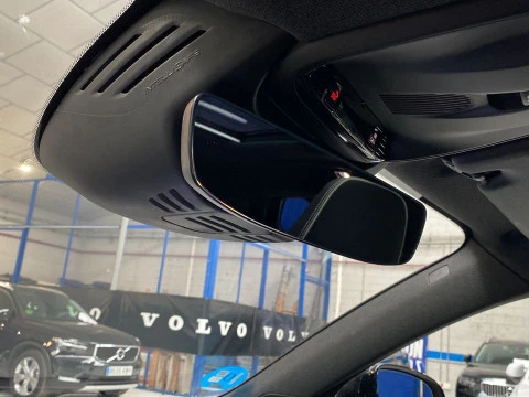 Volvo XC40 1.5 T5 RECHARGE R-DESIGN DCT 5P