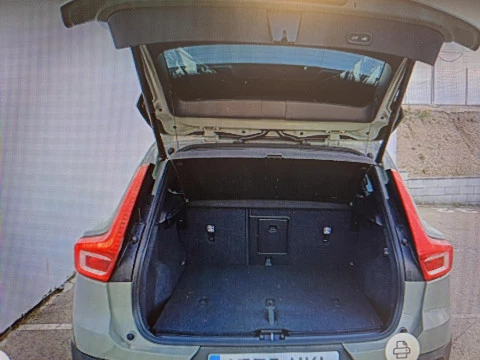 Volvo XC40 2.0 B3 CORE AUTO 163 5P