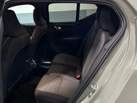 Volvo XC40 2.0 B3 CORE AUTO 163 5P