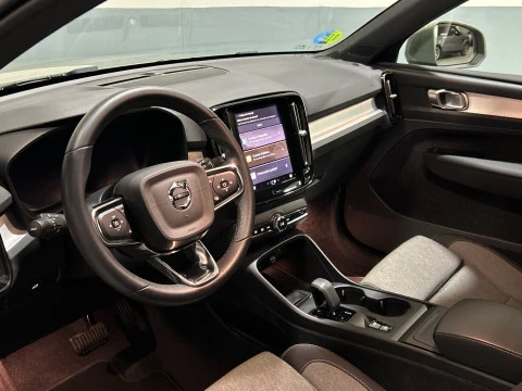 Volvo XC40 2.0 B3 CORE AUTO 163 5P