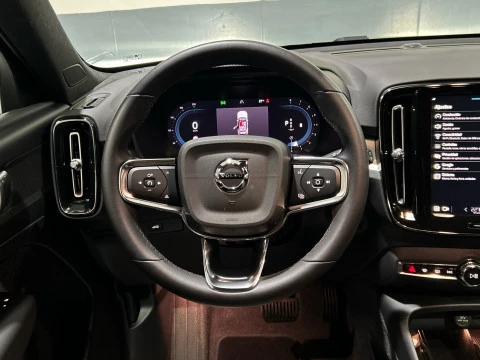 Volvo XC40 2.0 B3 CORE AUTO 163 5P