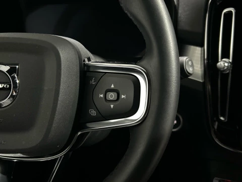 Volvo XC40 2.0 B3 CORE AUTO 163 5P