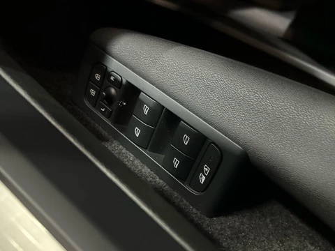 Volvo XC40 2.0 B3 CORE AUTO 163 5P