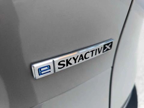 Mazda CX-30 (2022) E-SKYACTIV X 2.0 137 KW (186 CV) MT 2WD ZENITH SAFETY CON