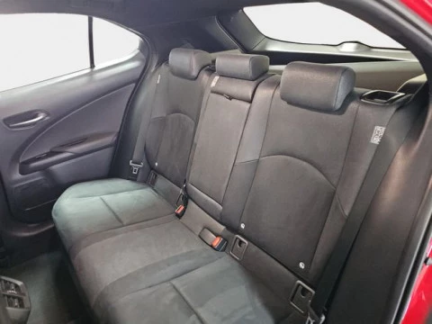 Lexus UX 2.0 250h Business