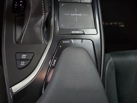 Lexus UX 2.0 250h Business