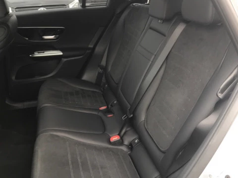 Mercedes-Benz GLC  300 de 4MATIC con tecnología híbrida