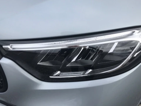 Mercedes-Benz GLC  300 de 4MATIC con tecnología híbrida