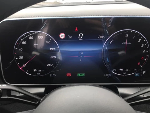 Mercedes-Benz GLC  300 de 4MATIC con tecnología híbrida