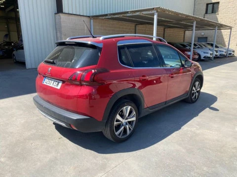 Peugeot 2008 Allure PureTech 110 S&S 6 Vel. MAN