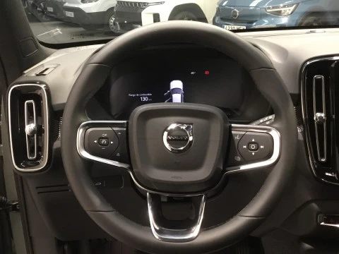 Volvo XC40 XC40 Core, B3 Mild Hybrid, Gasolina