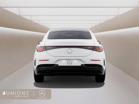 Mercedes-Benz Clase CLA  180 con tecnología híbrida