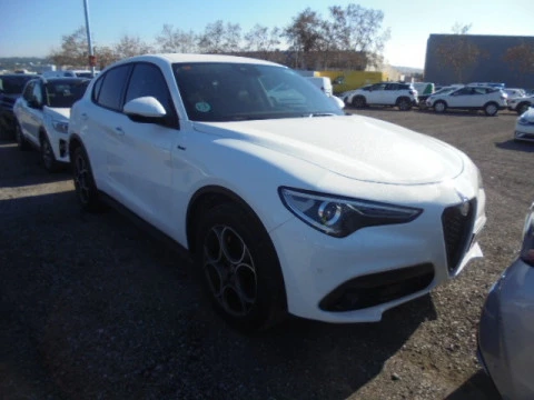 Alfa Romeo Stelvio 2.2 Diésel 140kW (190CV) Sprint+ Q4