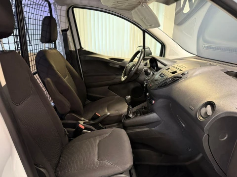 Ford Transit Courier Van 1.5 TDCi 71kW Ambiente