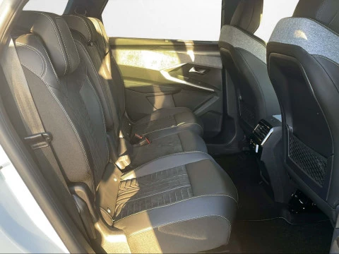 Peugeot 5008 Hybrid 1.2 107KW GT eDCS6