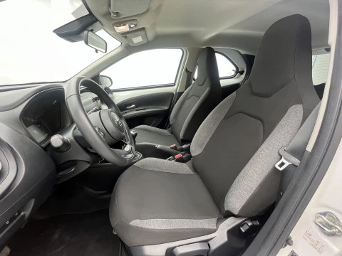 Toyota Aygo X Cross 1.0 VVT-I 72CV Play