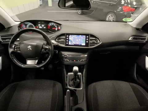 Peugeot 308 PureTech 130 SANDS Style 96 kW (130 CV)