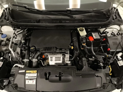 Peugeot 308 PureTech 130 SANDS Style 96 kW (130 CV)