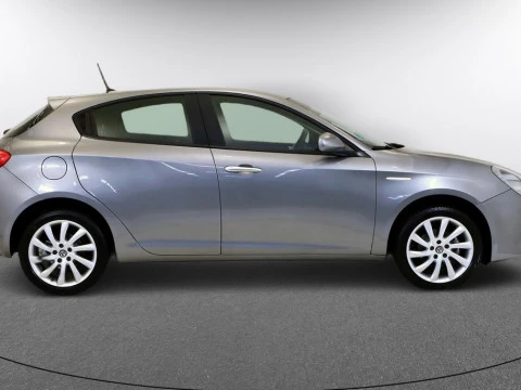 Alfa Romeo GIULIETTA 1.6 JTDM 88KW SPORT 5P
